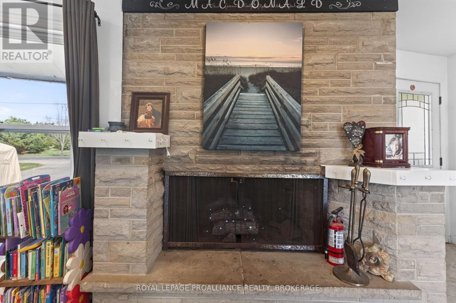 2499 PERTH ROAD Image 19