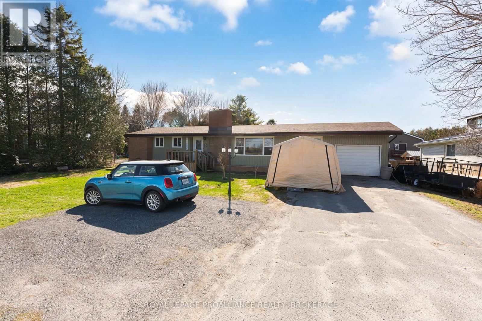 2499 PERTH ROAD Image 2