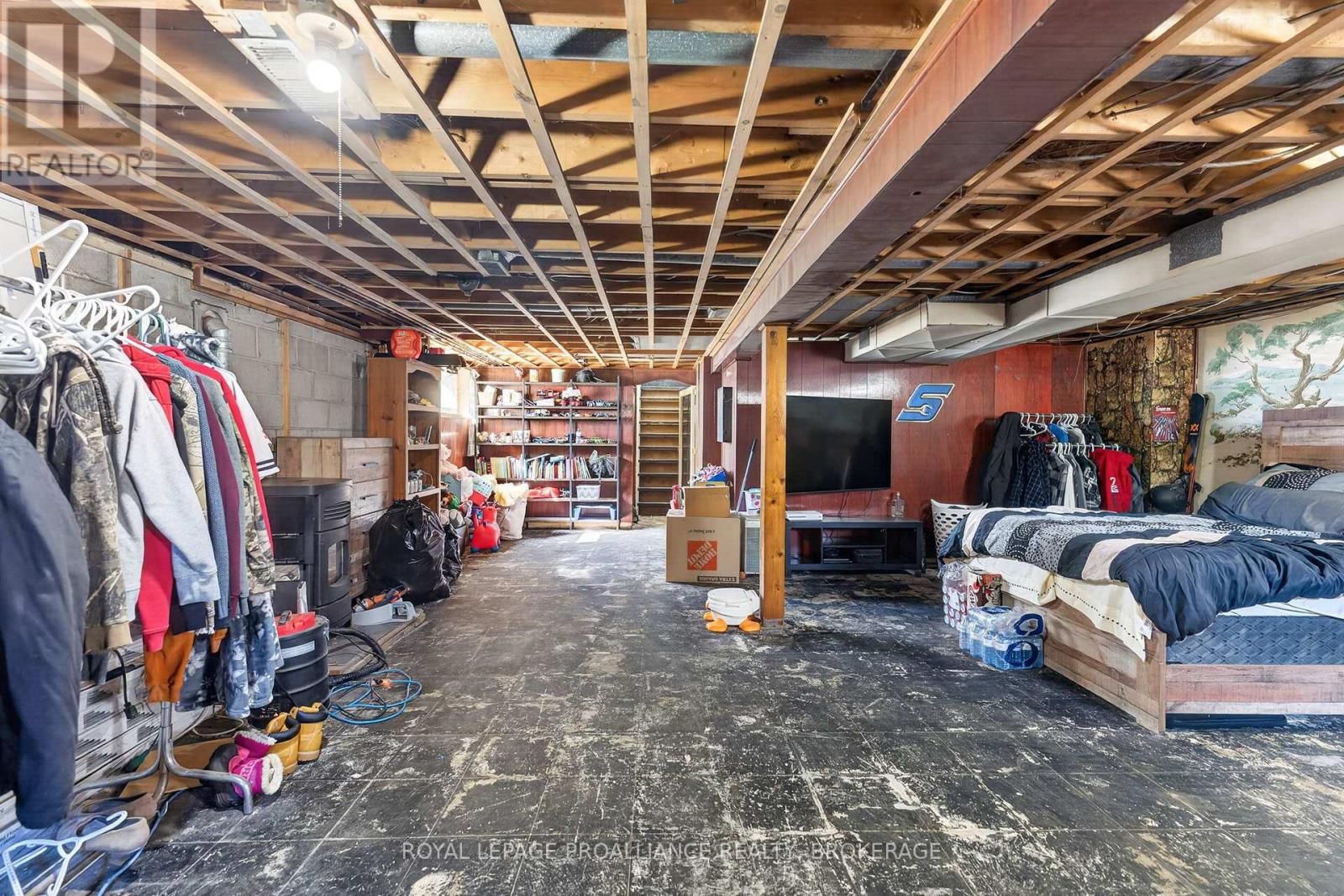 2499 PERTH ROAD Image 32