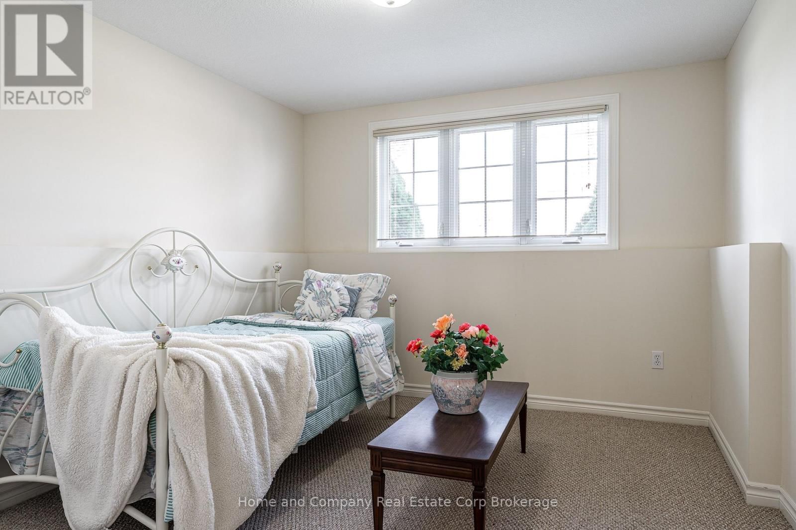 86 LIGHTBOURNE AVENUE Image 28