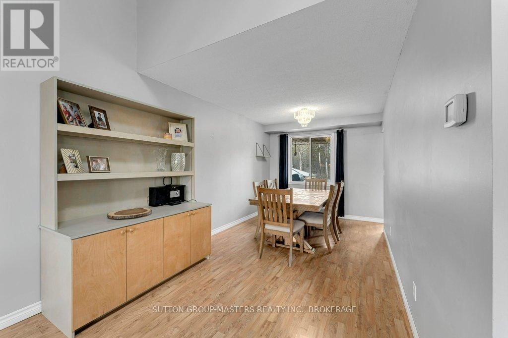 118 SIR JOHN JOHNSON DRIVE Image 11