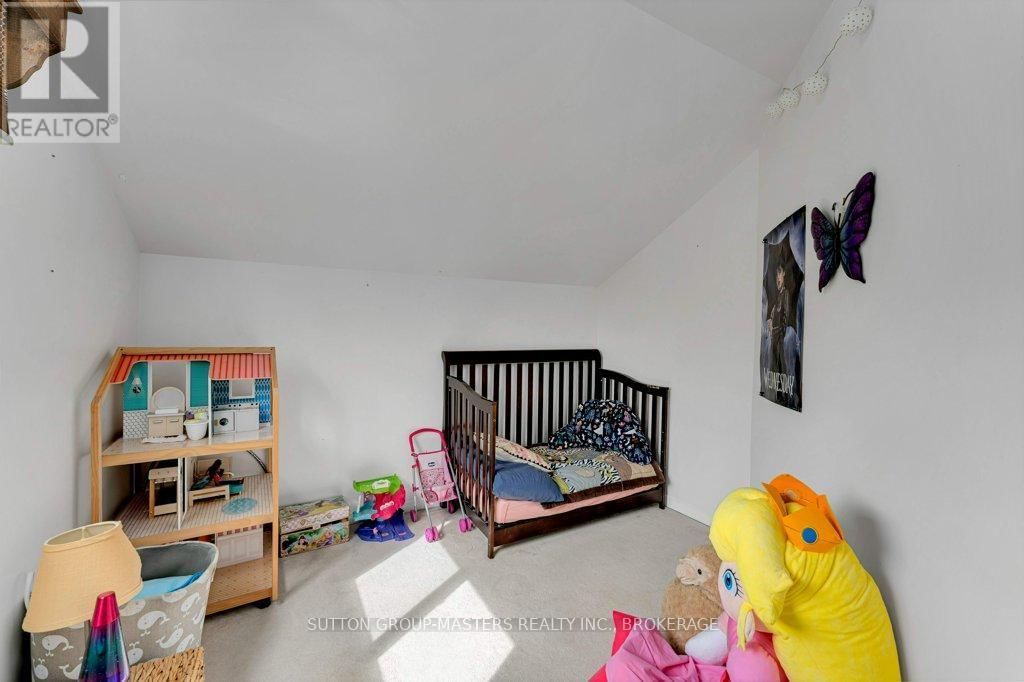 118 SIR JOHN JOHNSON DRIVE Image 20