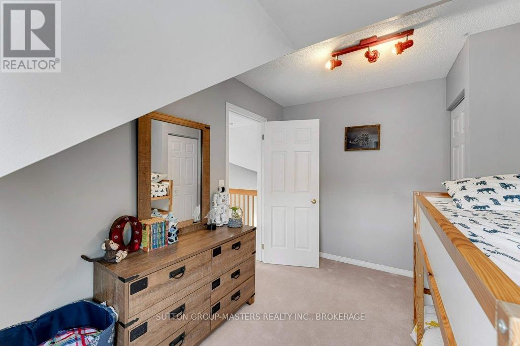 118 SIR JOHN JOHNSON DRIVE Image 27