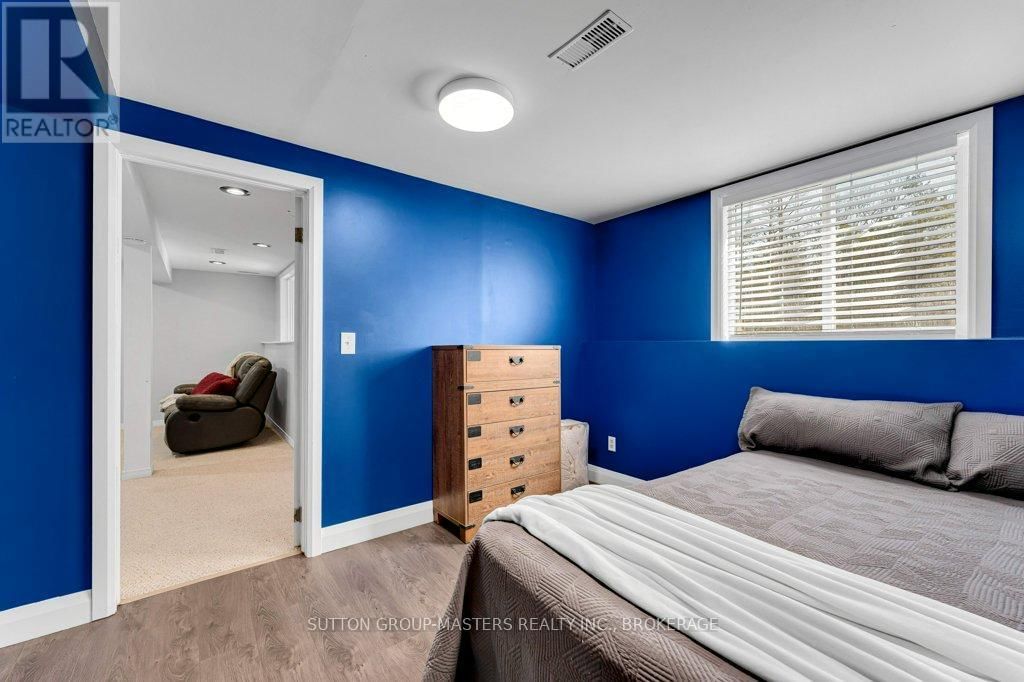 118 SIR JOHN JOHNSON DRIVE Image 37