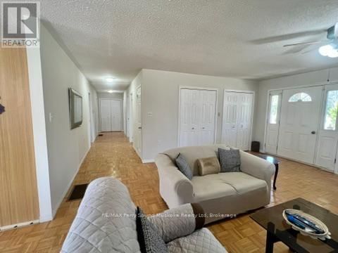 50 WOODS ROAD Image 15