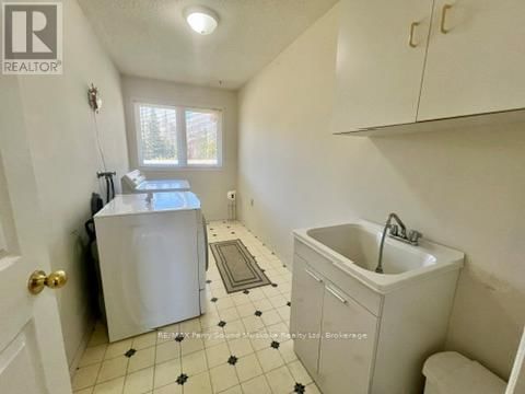 50 WOODS ROAD Image 24