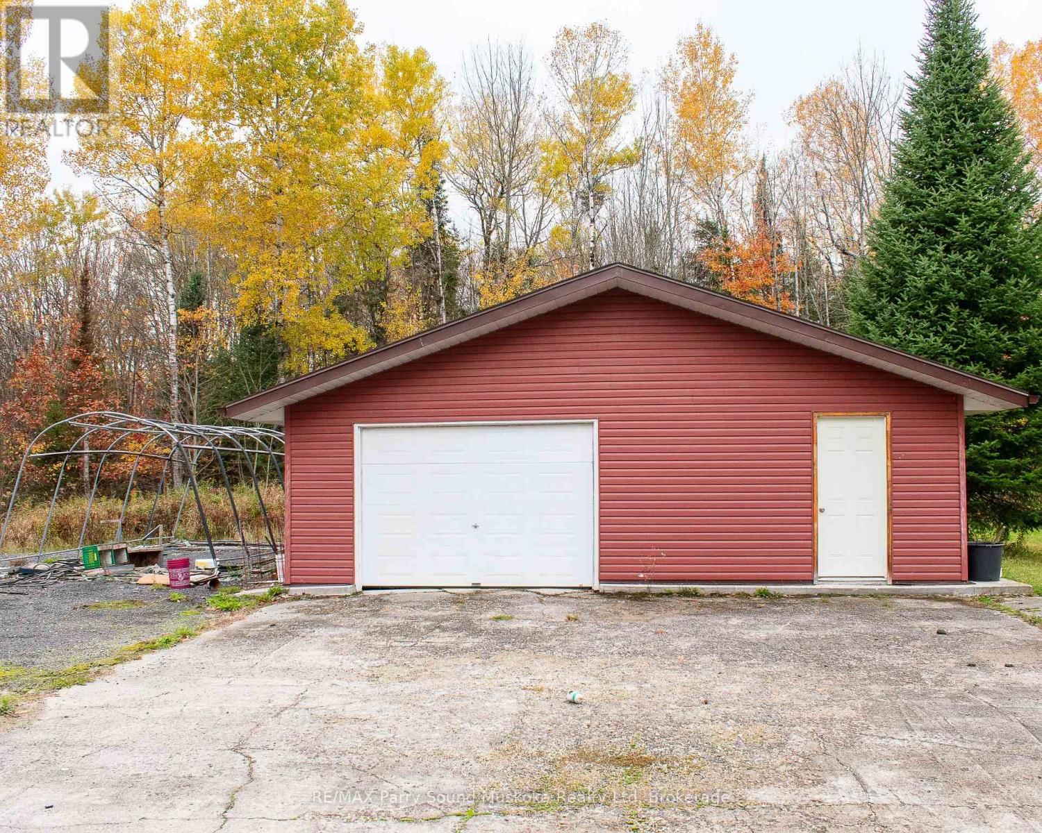 50 WOODS ROAD Image 44