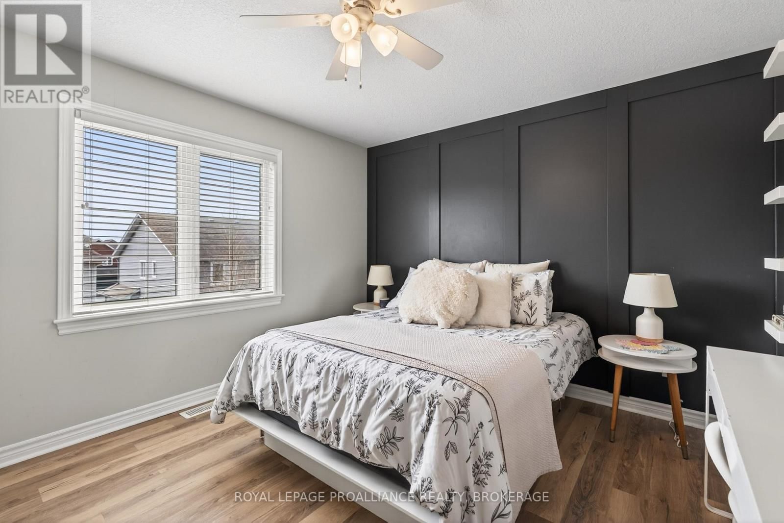 1153 ESCALA CRESCENT Image 27