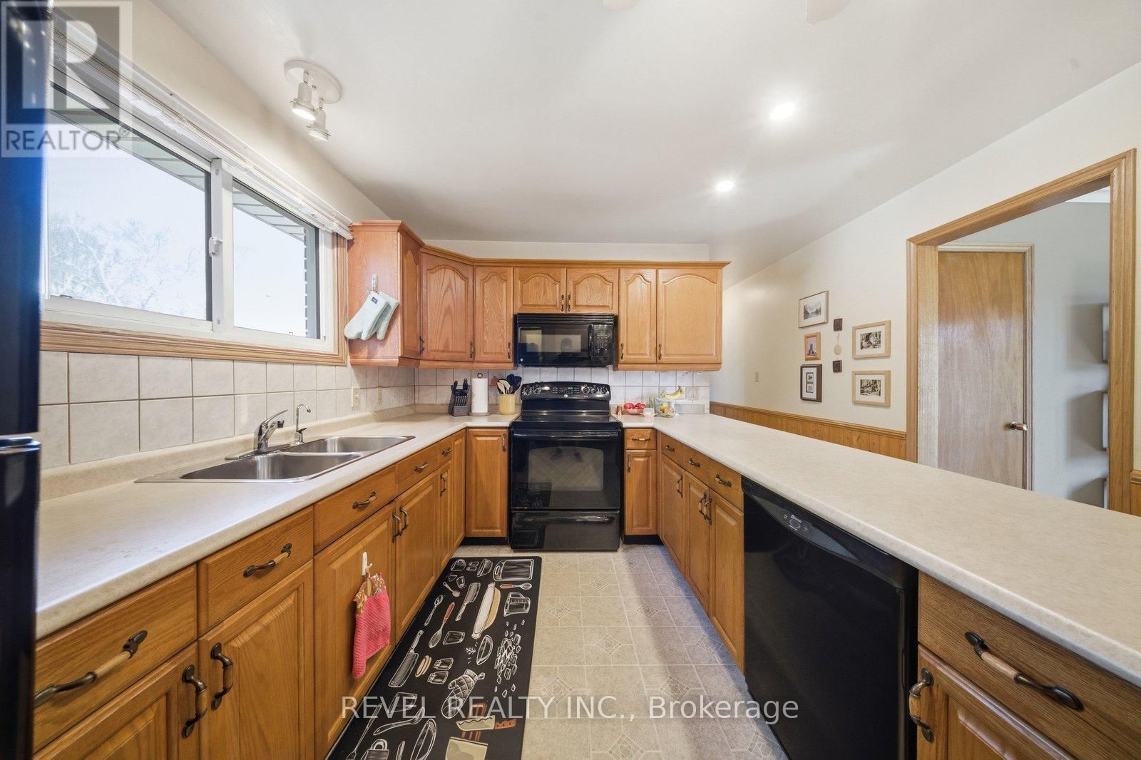 36 HAMILTON AVENUE Image 12