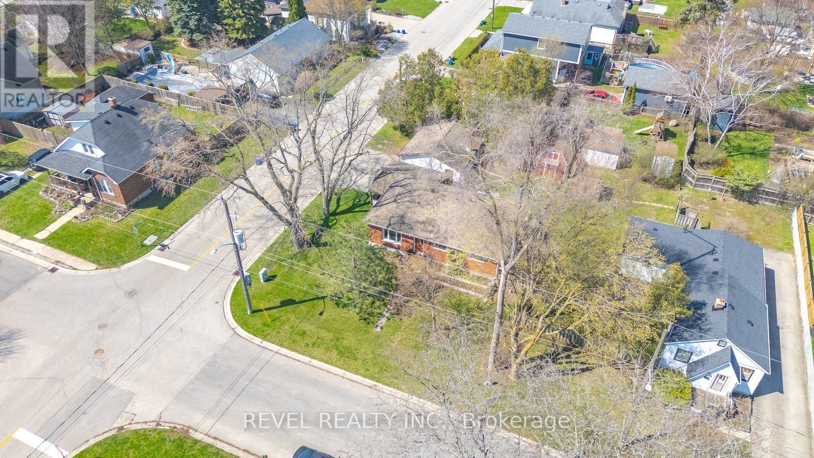 36 HAMILTON AVENUE Image 43