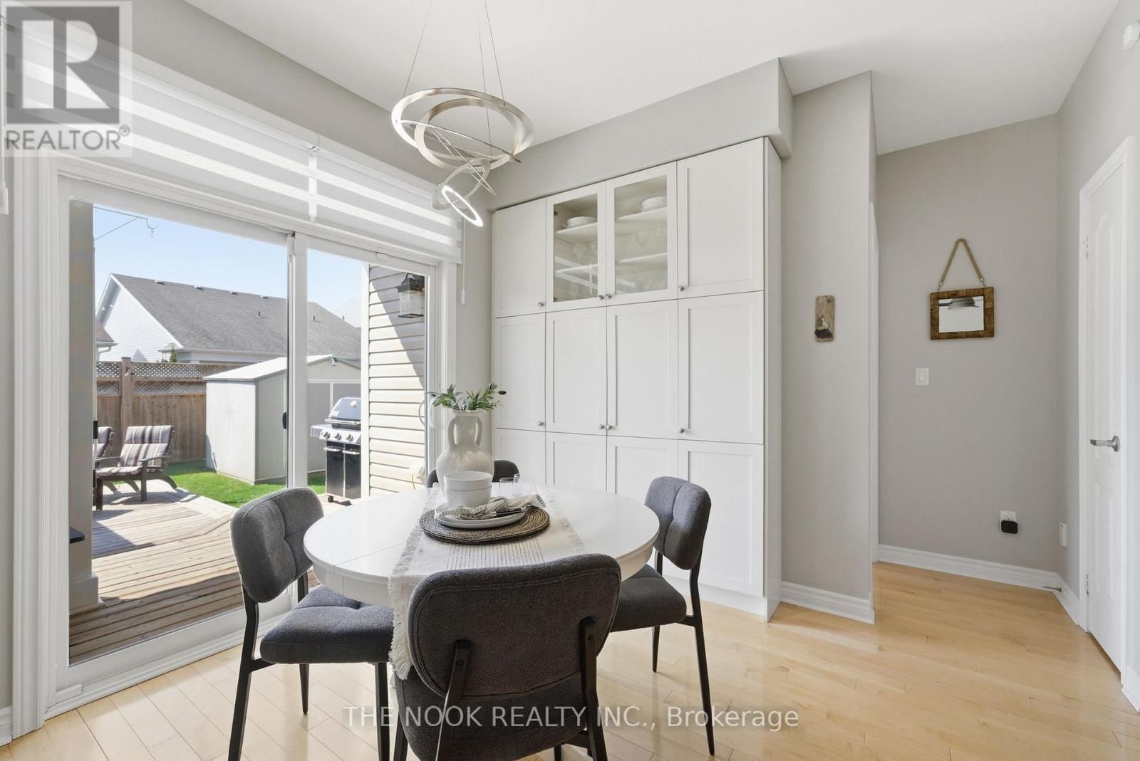 17 DEACON CRESCENT Image 14