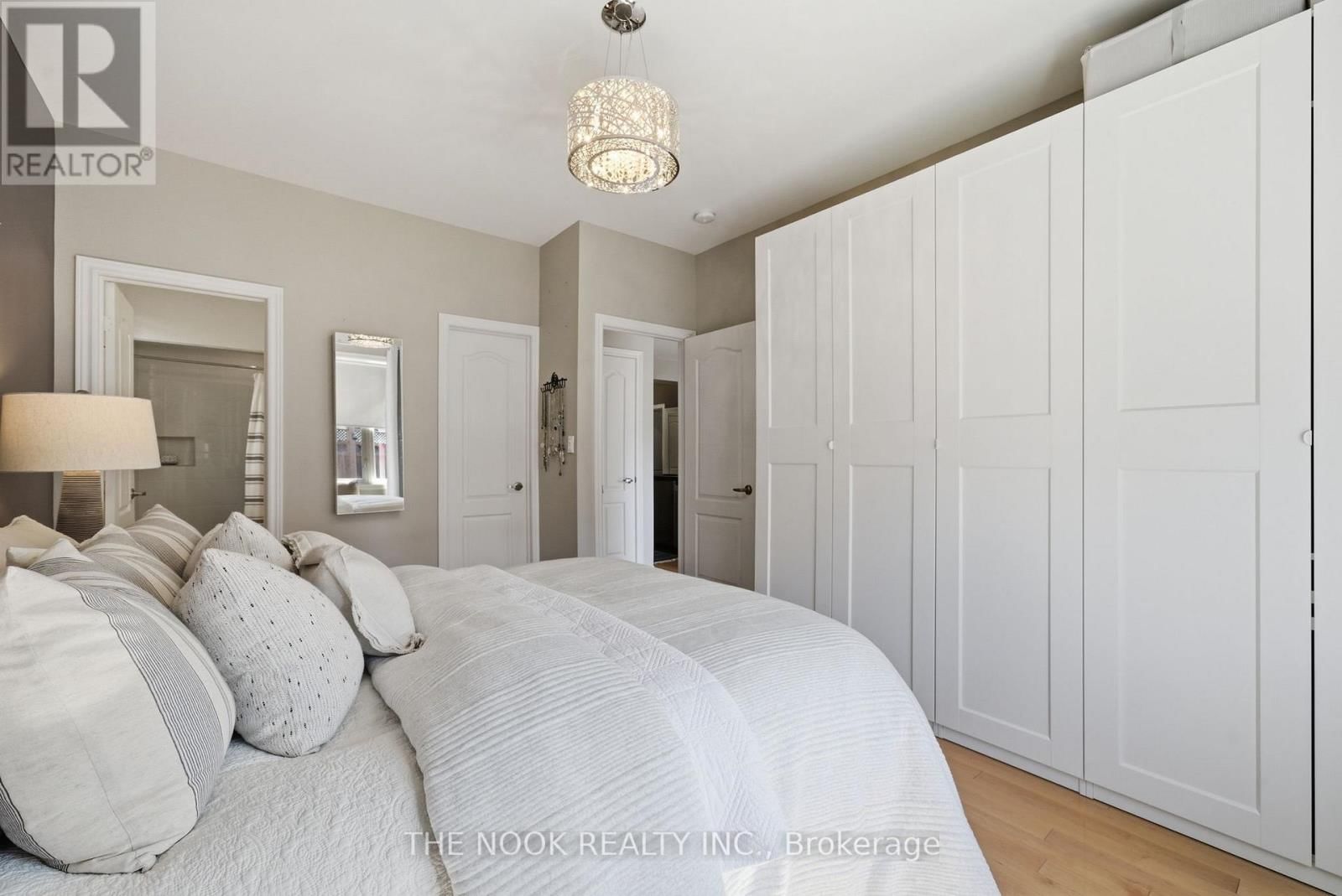 17 DEACON CRESCENT Image 17