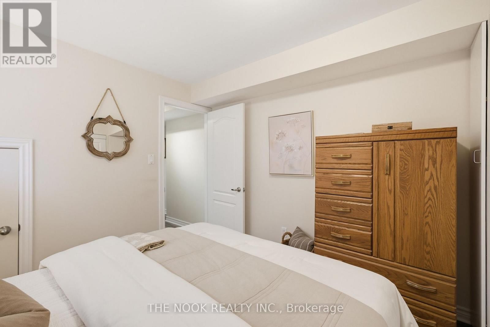 17 DEACON CRESCENT Image 26