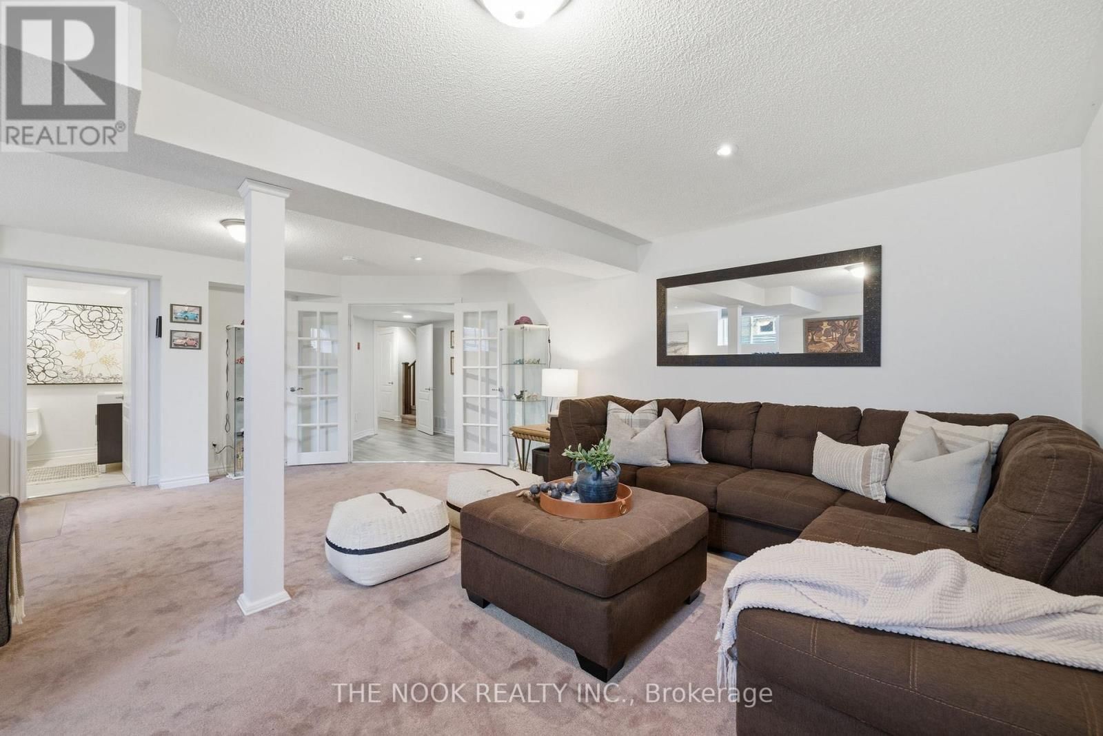 17 DEACON CRESCENT Image 28