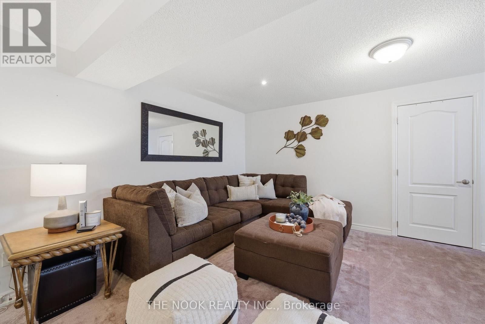 17 DEACON CRESCENT Image 29