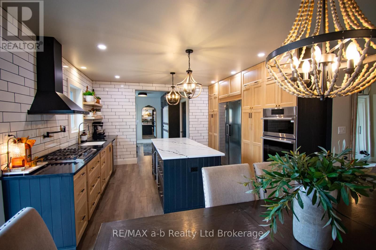 3 BELFAST CIRCLE Image 14