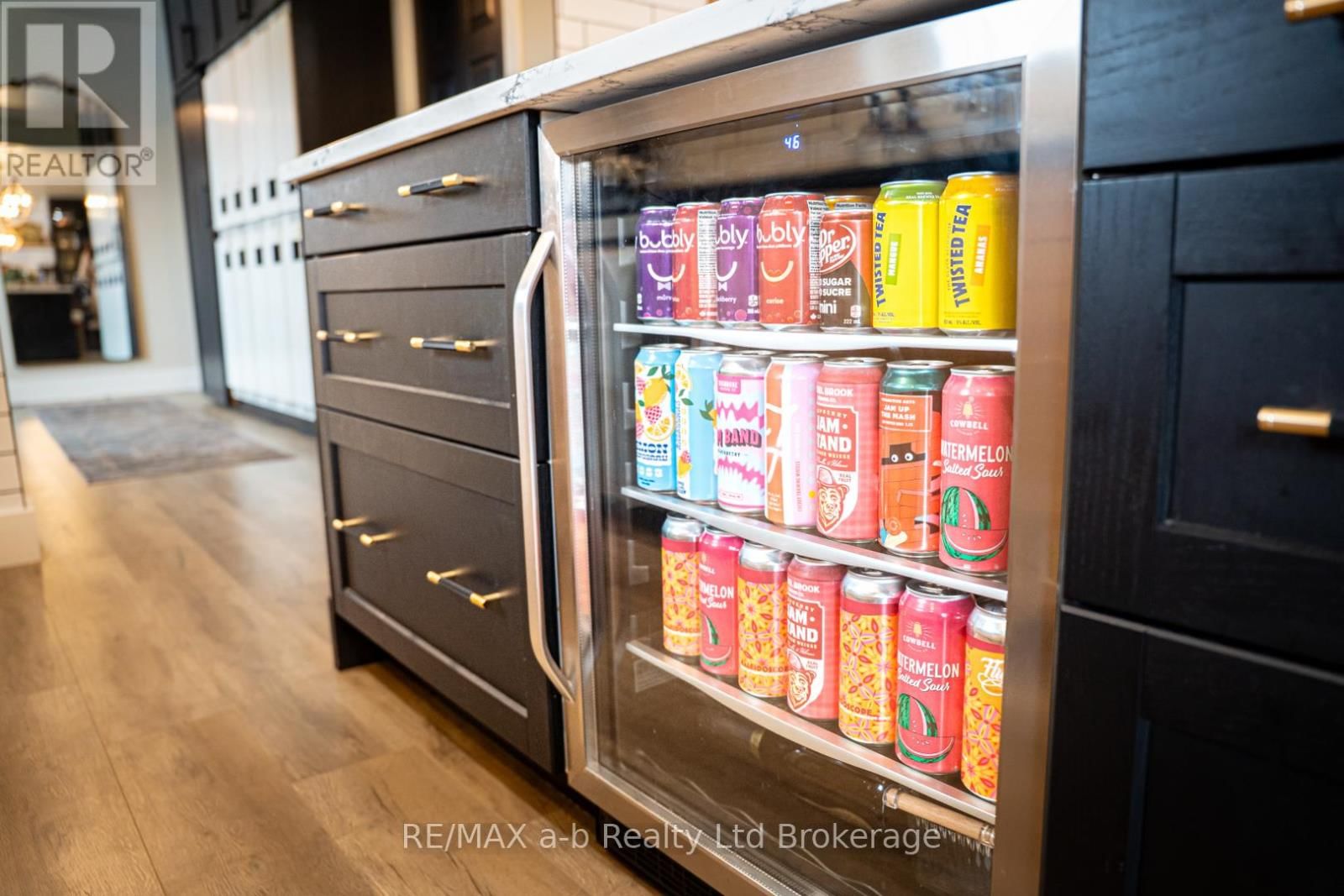 3 BELFAST CIRCLE Image 15