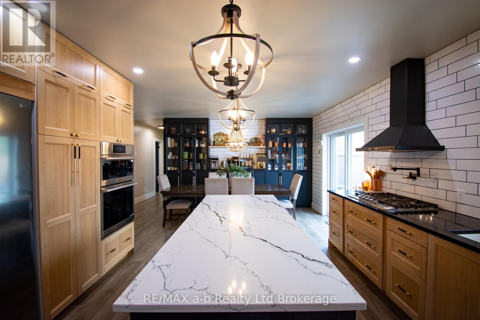 3 BELFAST CIRCLE Image 18