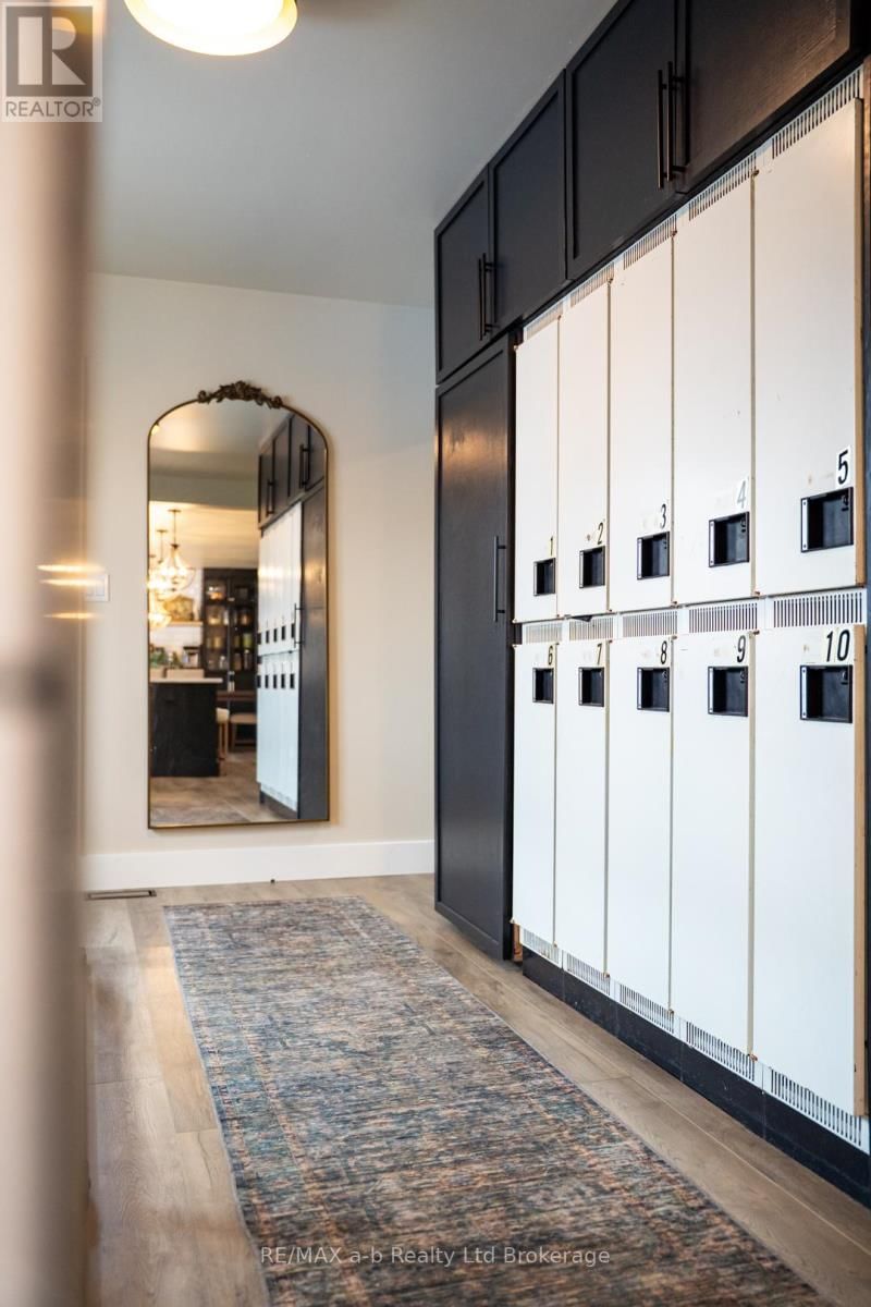 3 BELFAST CIRCLE Image 28