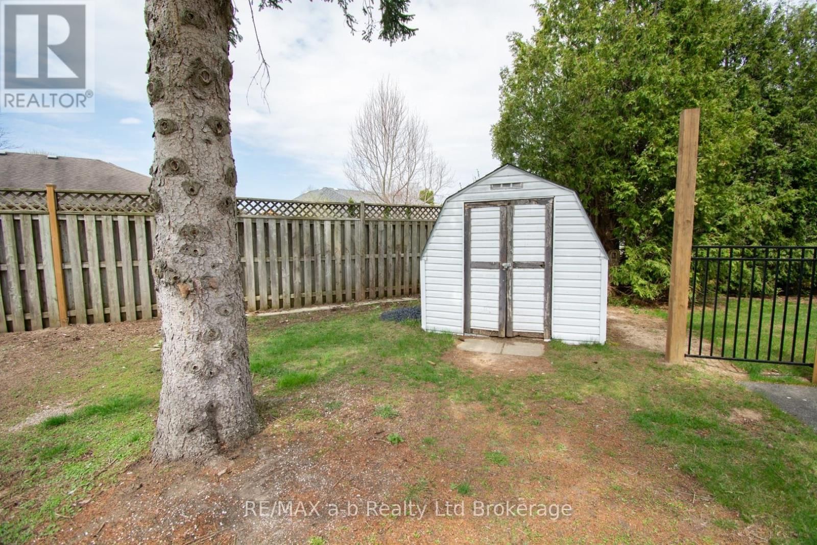 3 BELFAST CIRCLE Image 48