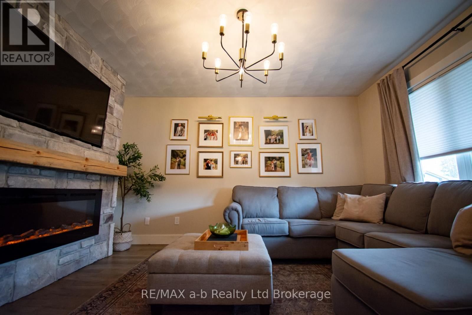 3 BELFAST CIRCLE Image 8