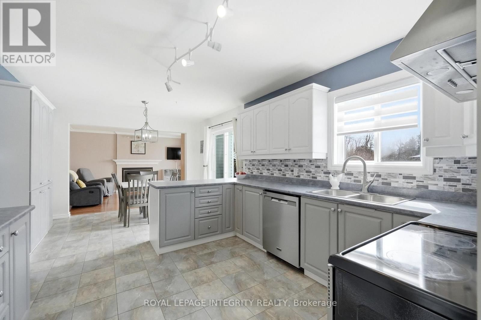 675 POTVIN AVENUE Image 14