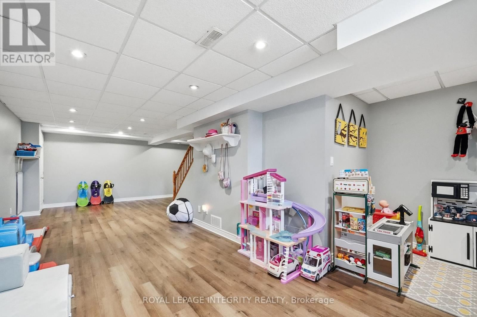 675 POTVIN AVENUE Image 36