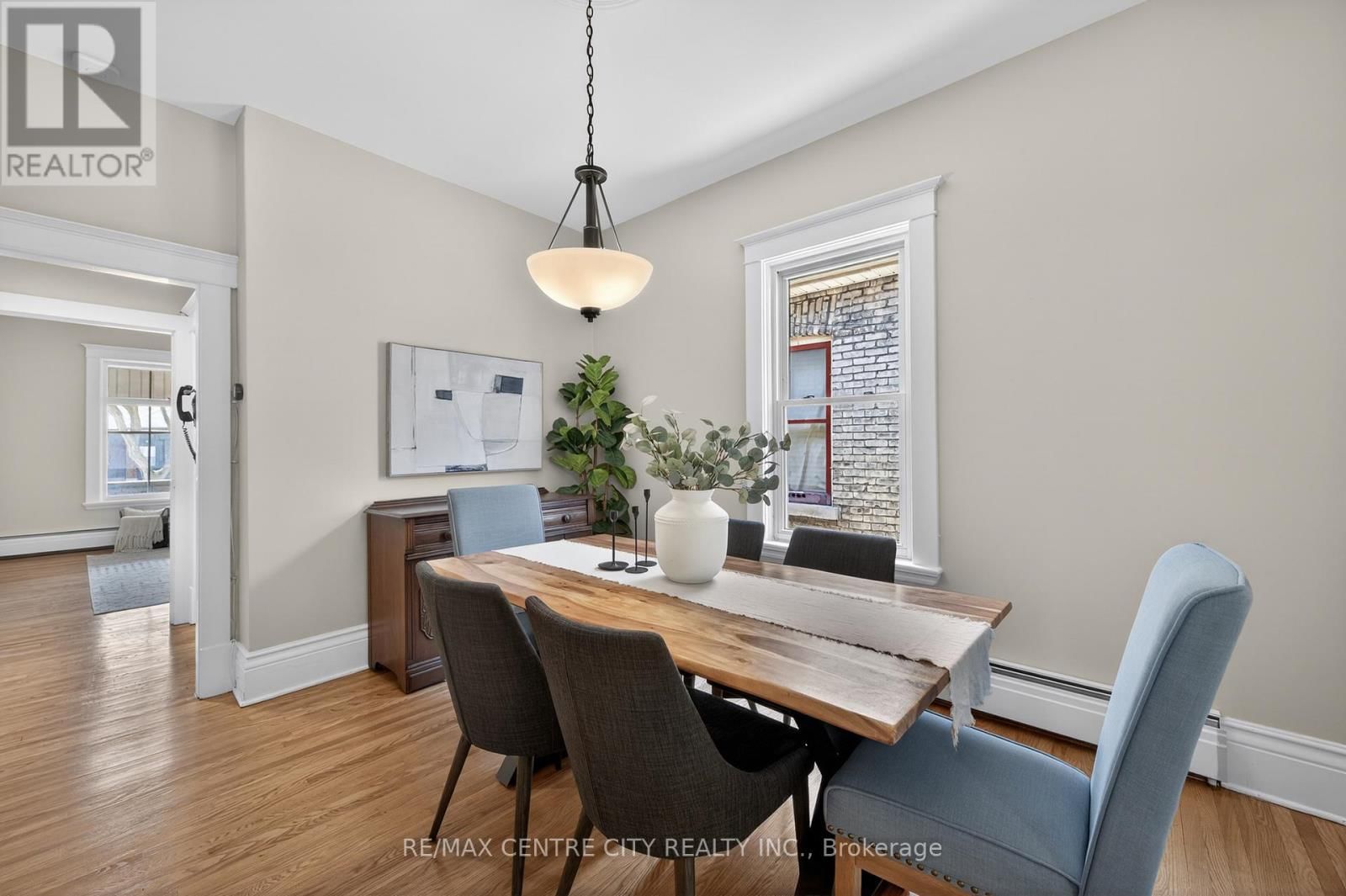 1180 YORK STREET Image 23