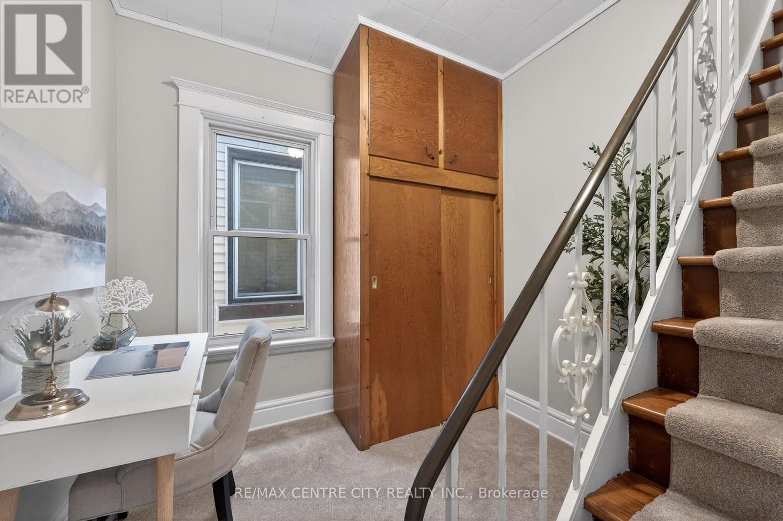 1180 YORK STREET Image 33