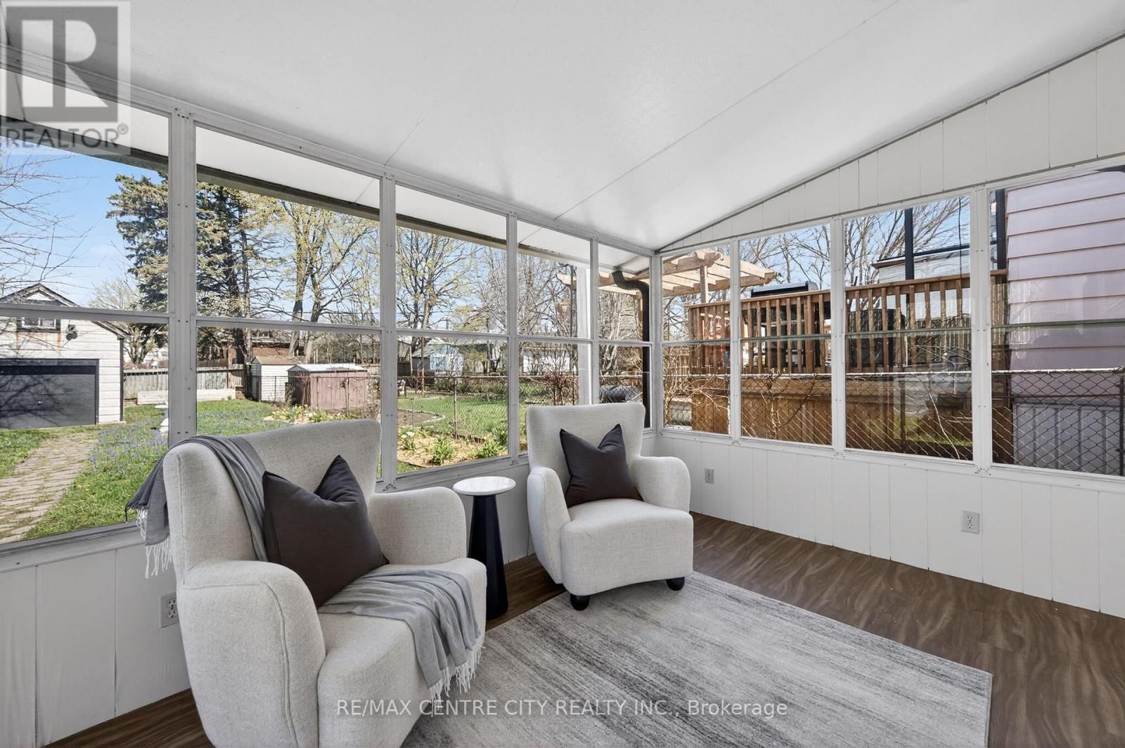 1180 YORK STREET Image 35