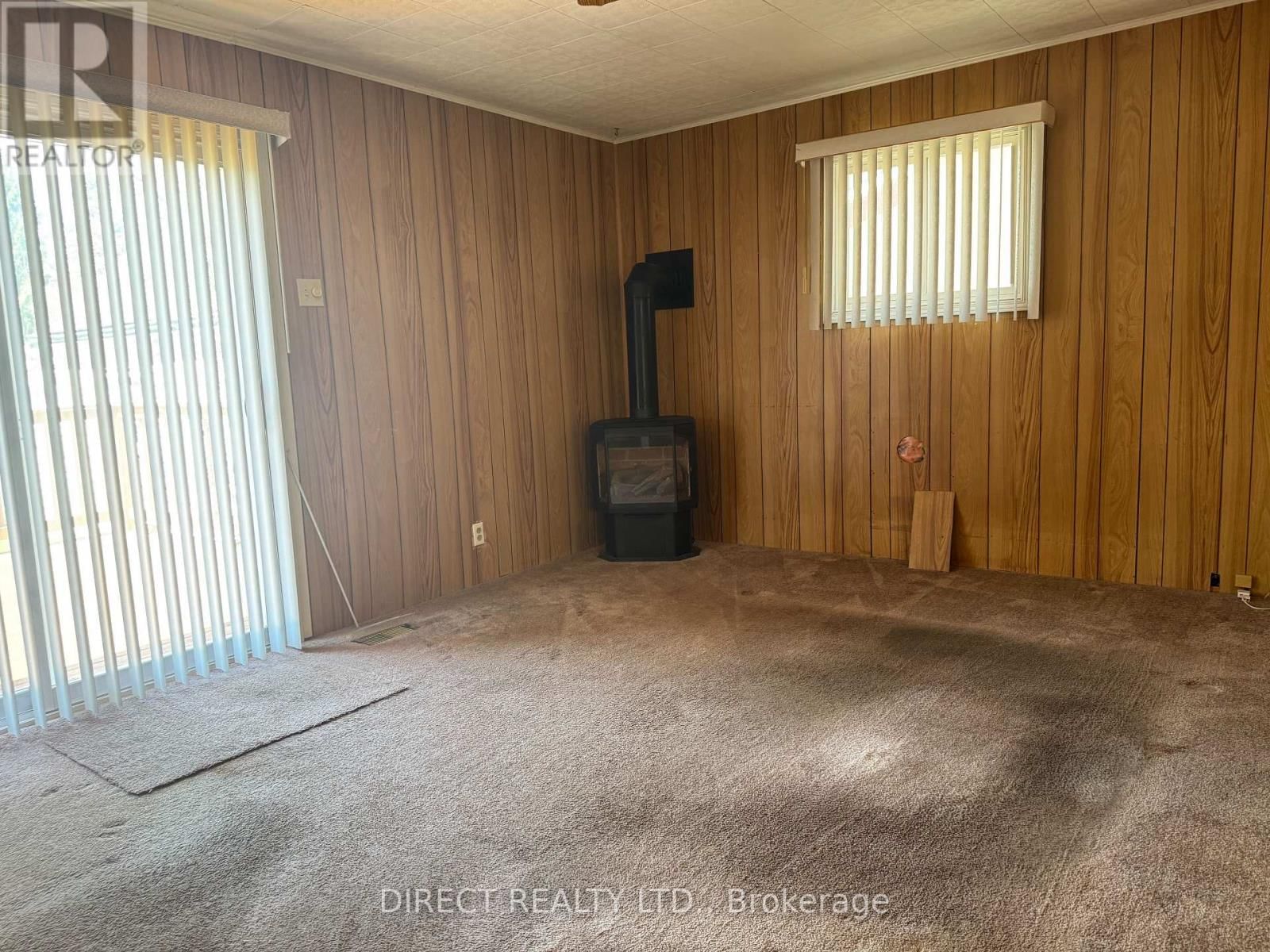 298 BLEECKER AVENUE Image 14