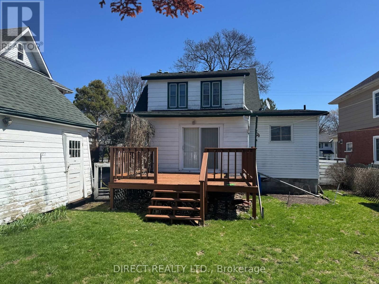 298 BLEECKER AVENUE Image 5