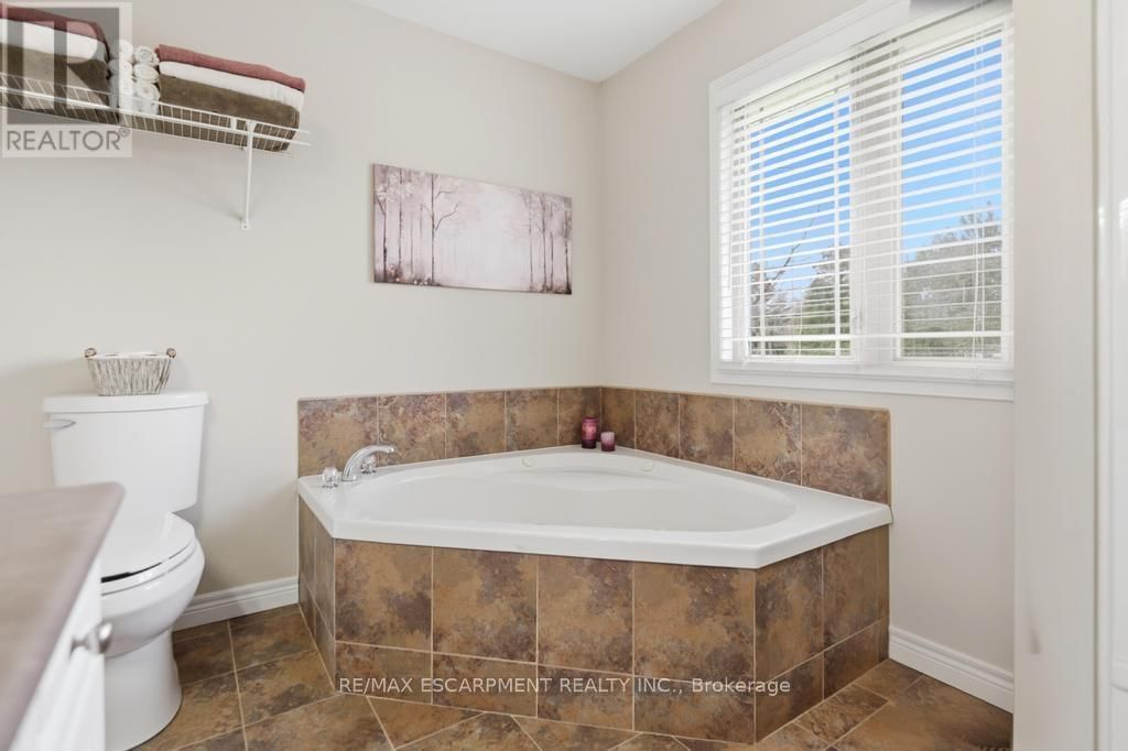 80 LISTER AVENUE Image 15