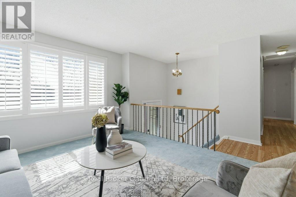 68 SETTLERS DRIVE Image 10