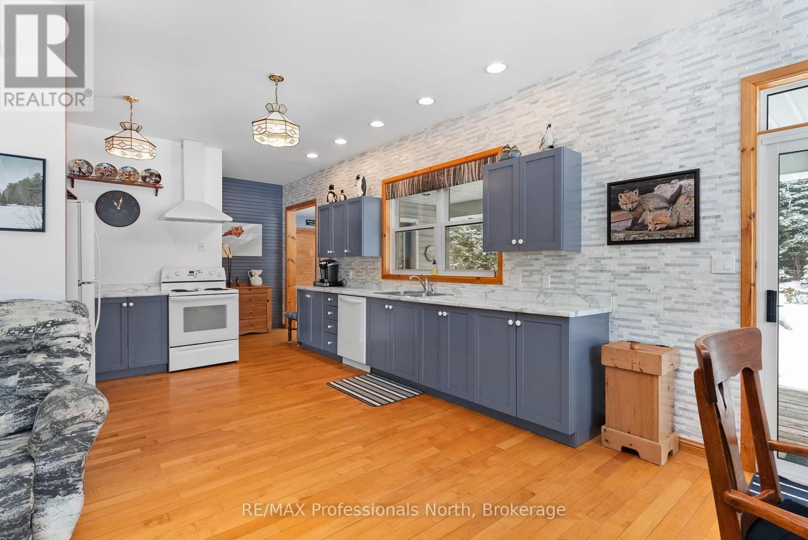 3 - 2901 LIMBERLOST ROAD Image 26