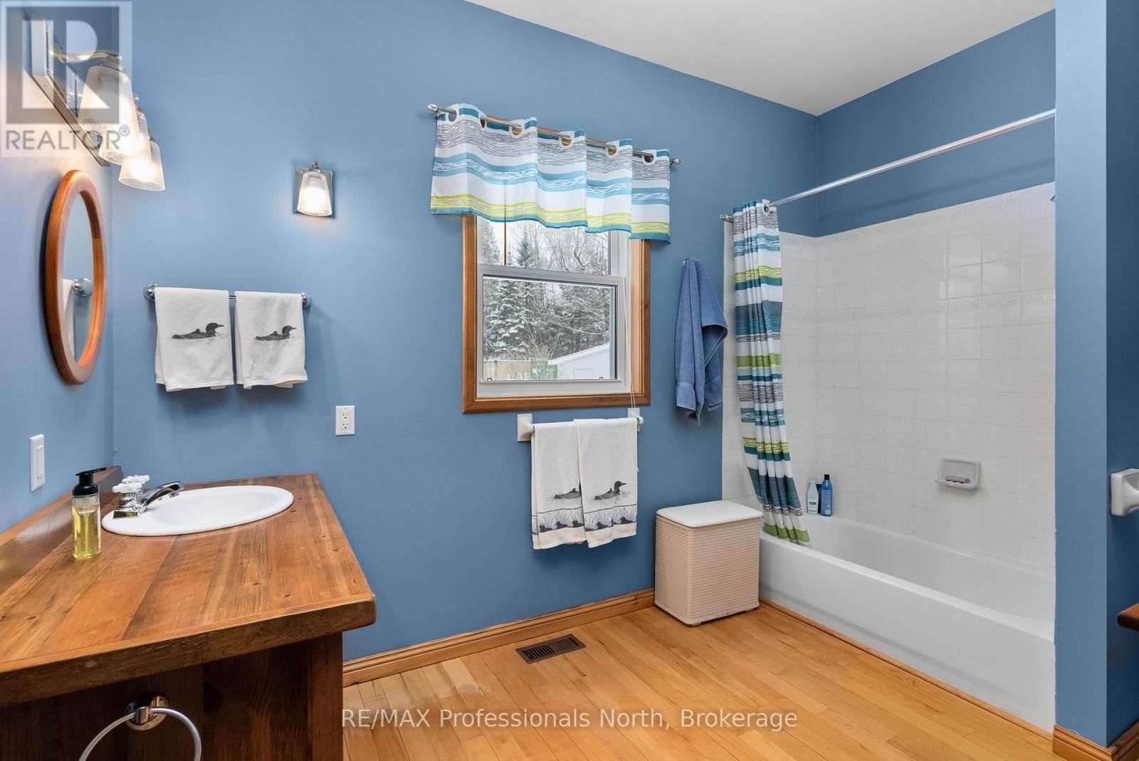 3 - 2901 LIMBERLOST ROAD Image 29