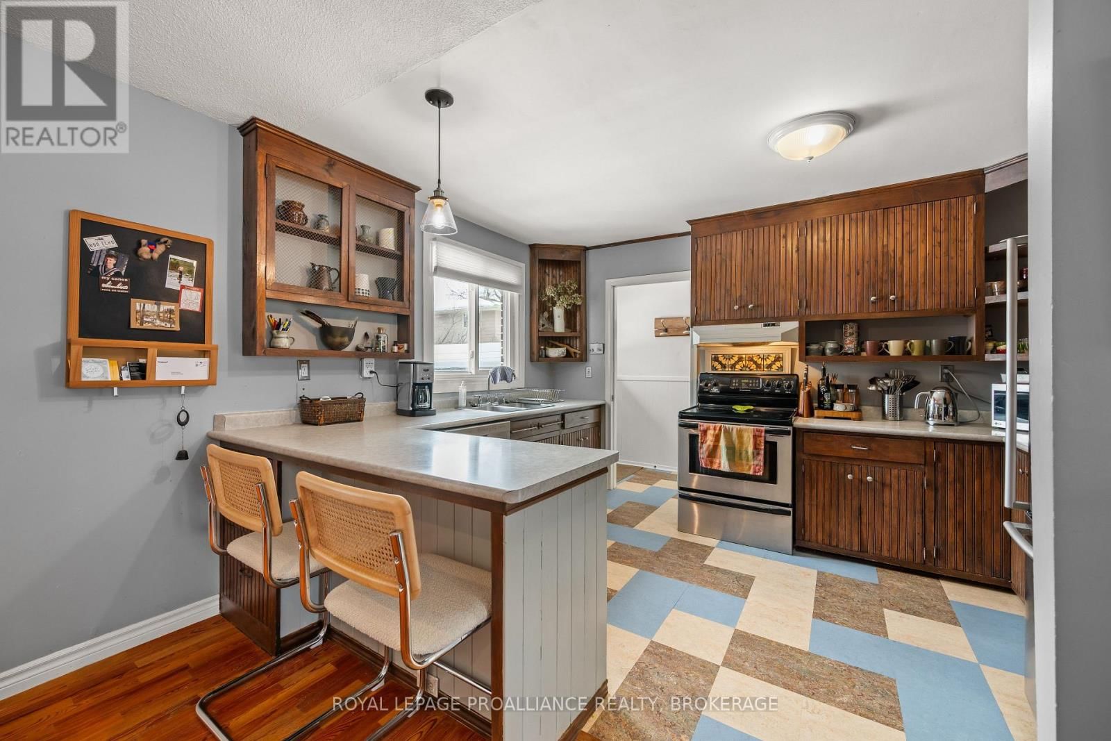 62 MONTGOMERY BOULEVARD Image 11