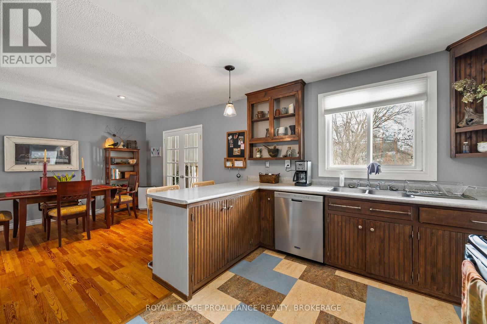 62 MONTGOMERY BOULEVARD Image 12