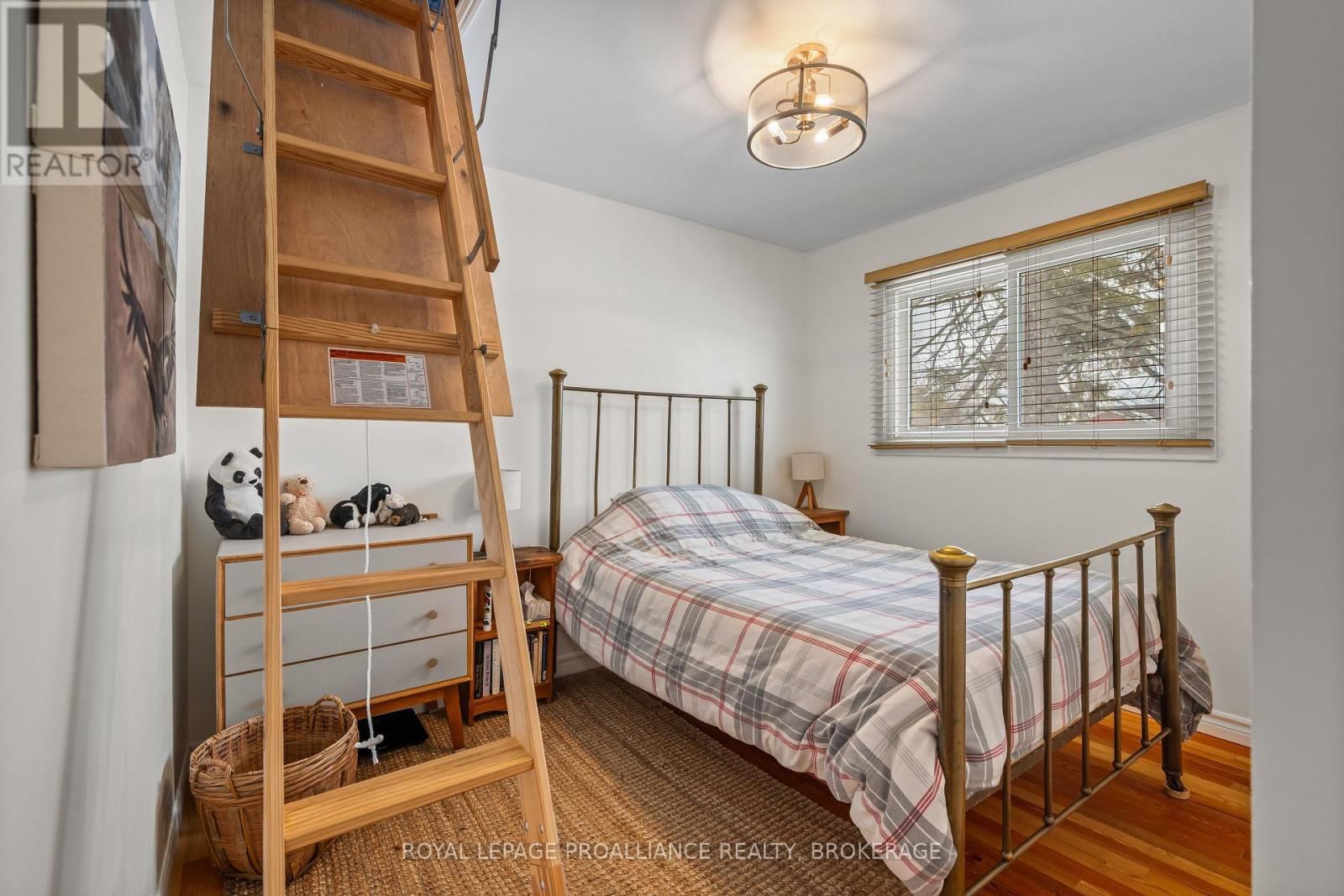 62 MONTGOMERY BOULEVARD Image 15