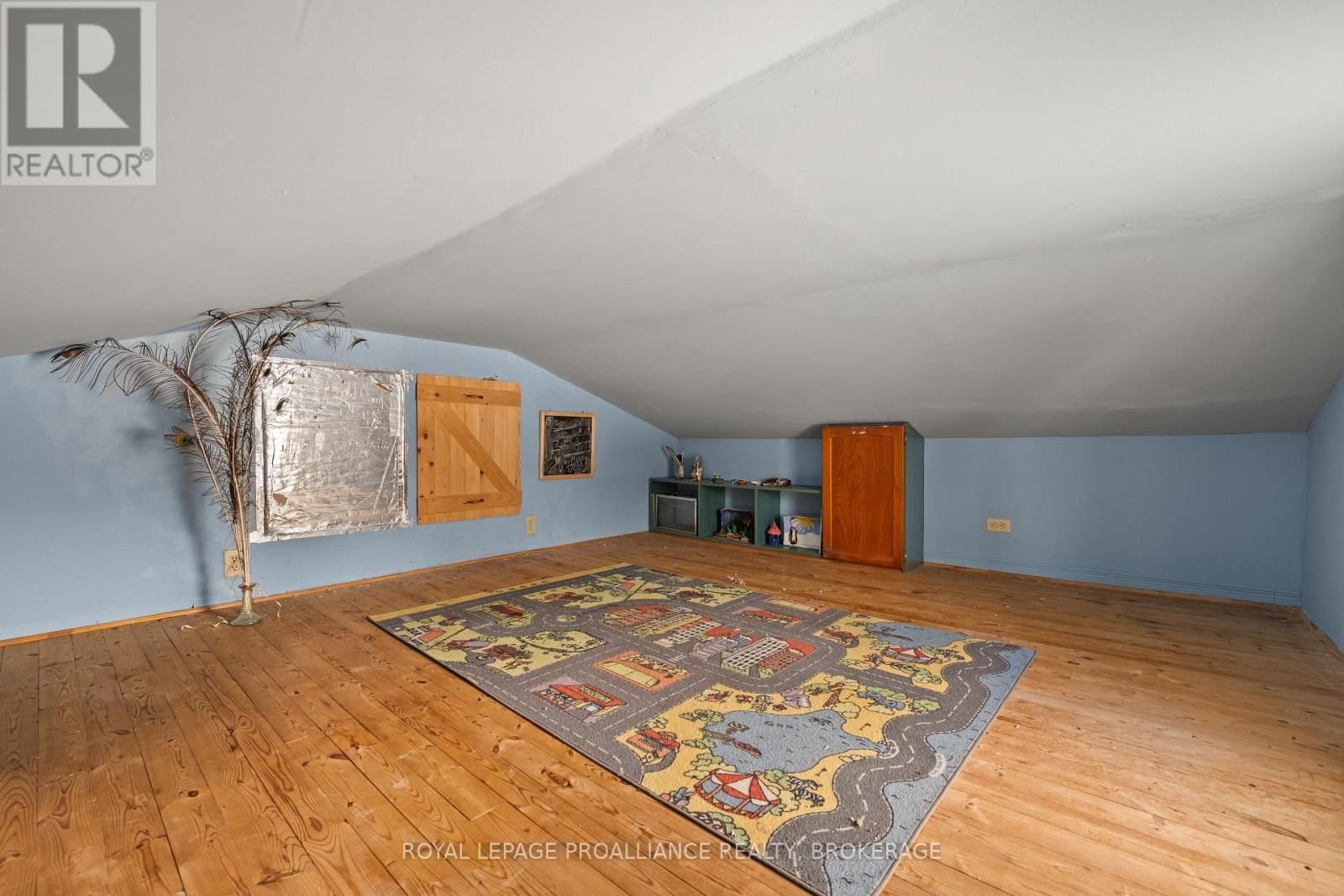 62 MONTGOMERY BOULEVARD Image 17