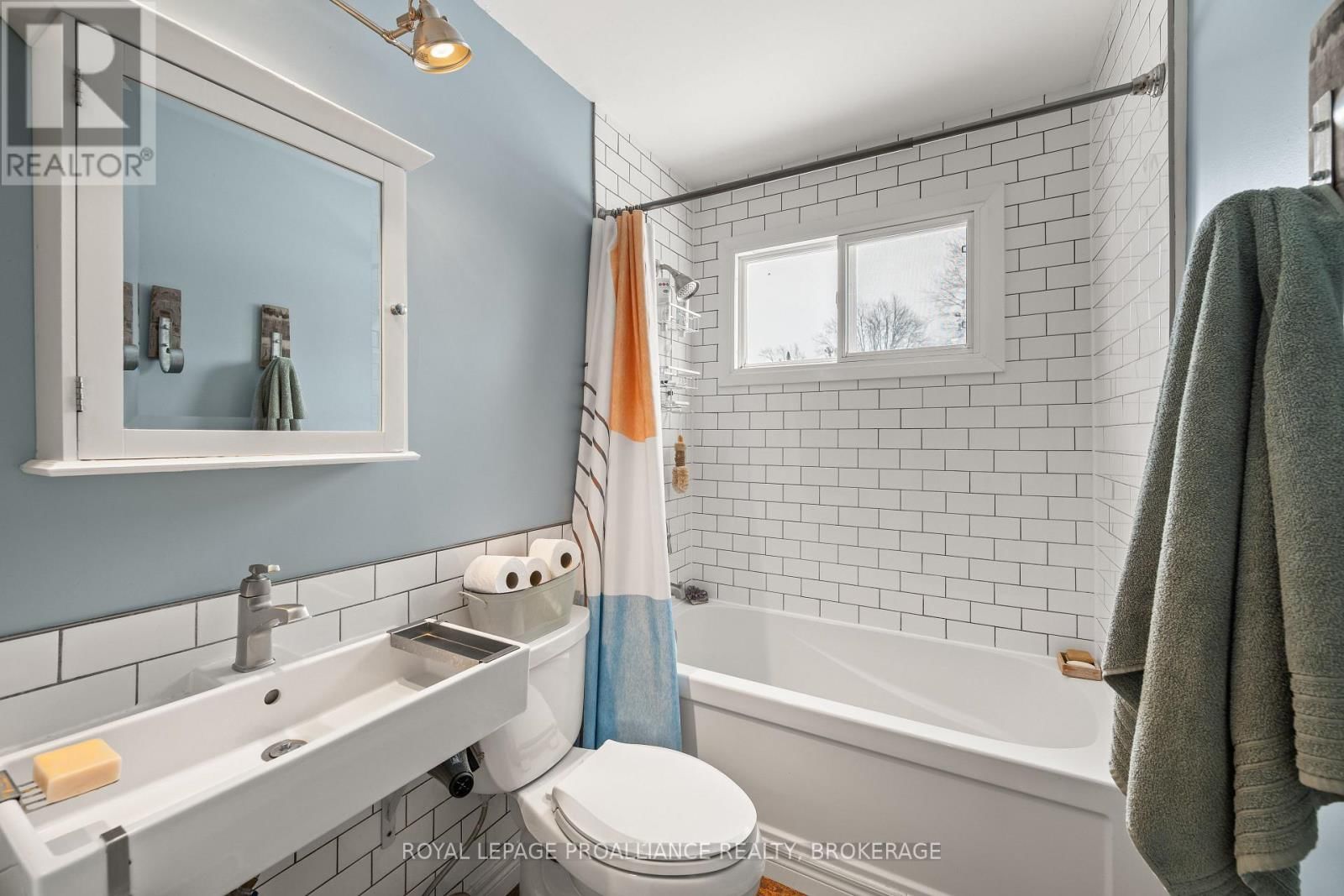 62 MONTGOMERY BOULEVARD Image 22