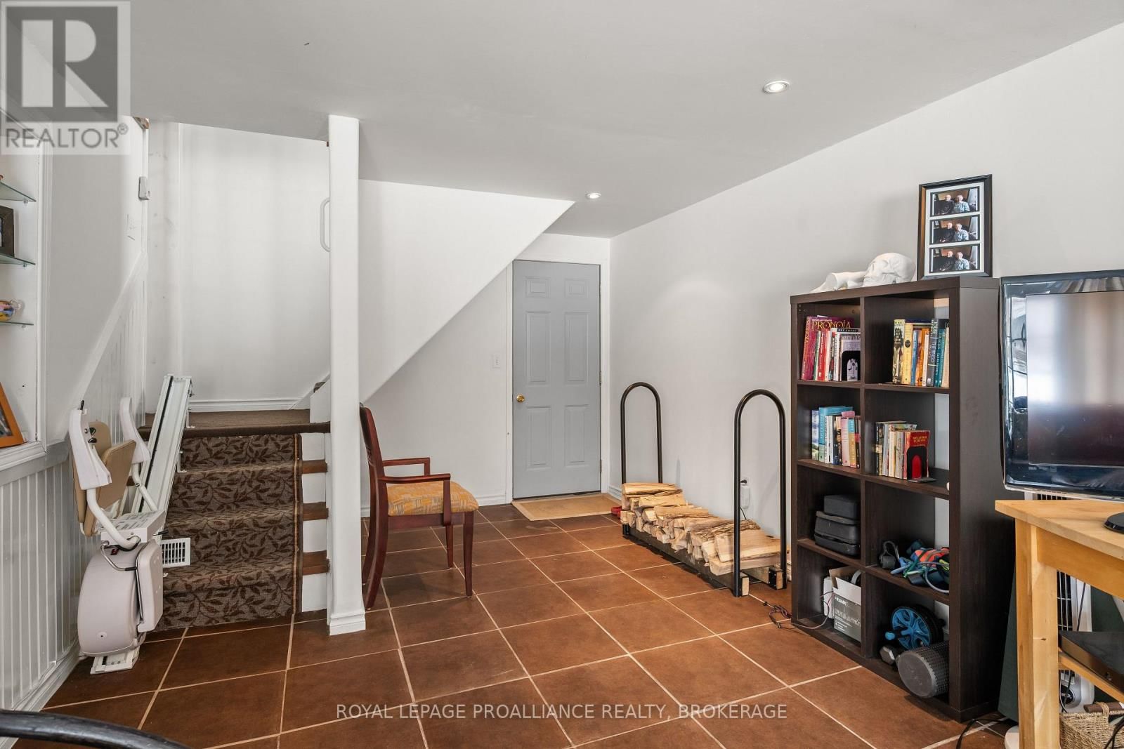 62 MONTGOMERY BOULEVARD Image 30