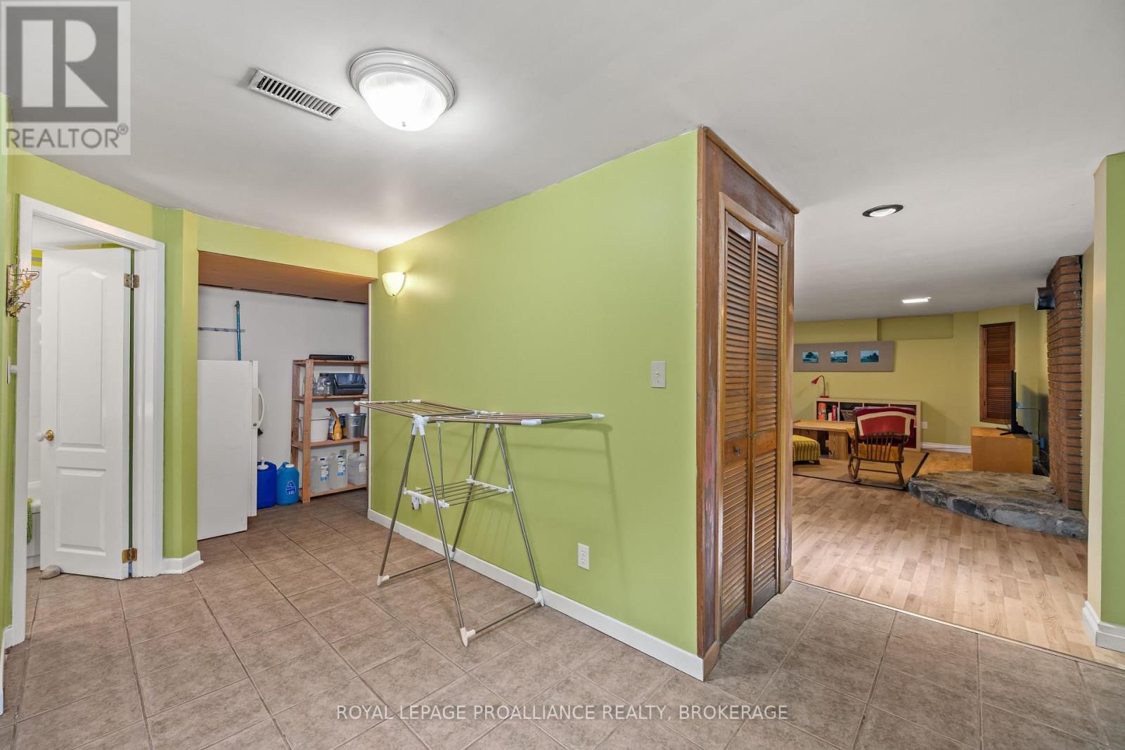 62 MONTGOMERY BOULEVARD Image 36