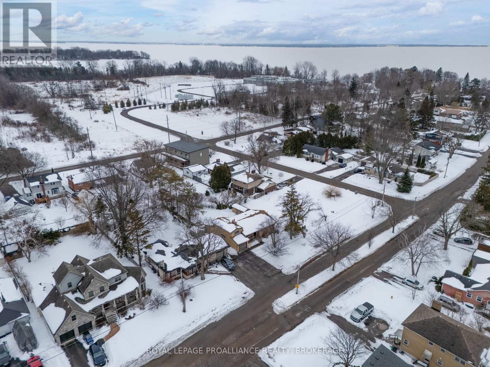 62 MONTGOMERY BOULEVARD Image 47