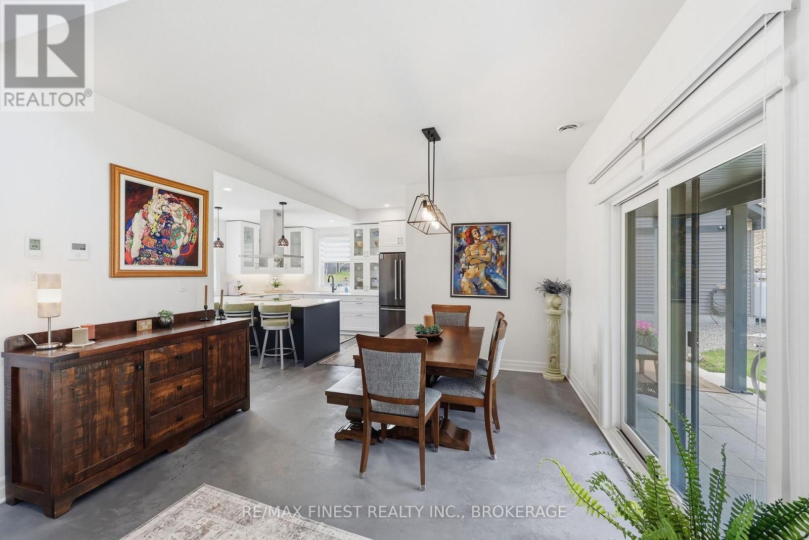 1033 KONA CRESCENT Image 15