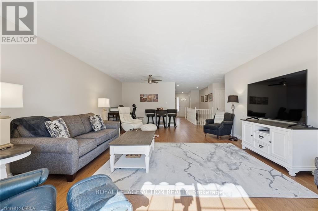 31 - 53 HERON'S LANDING Image 11