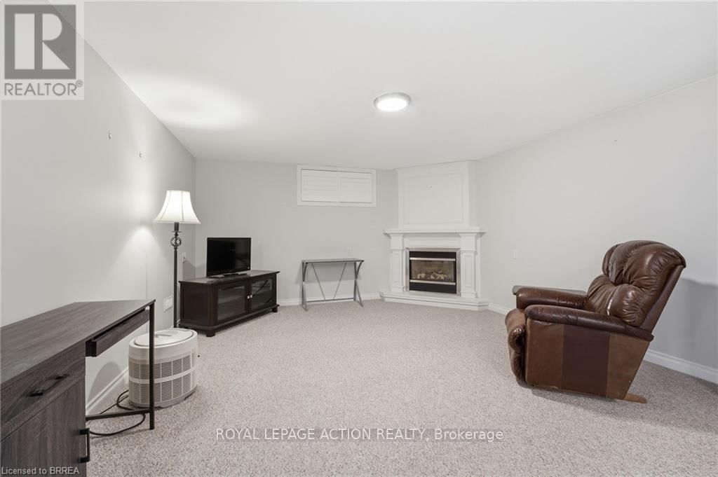 31 - 53 HERON'S LANDING Image 18