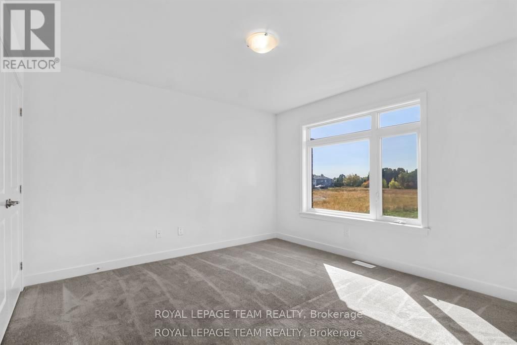 76 BIG DIPPER STREET Image 23