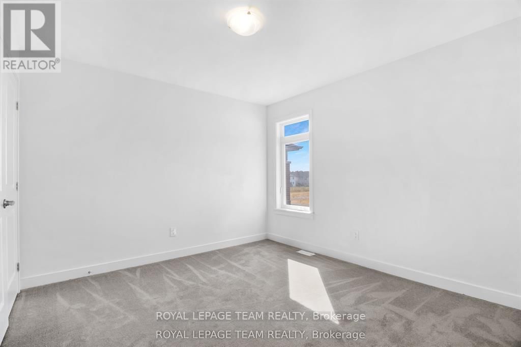 76 BIG DIPPER STREET Image 25