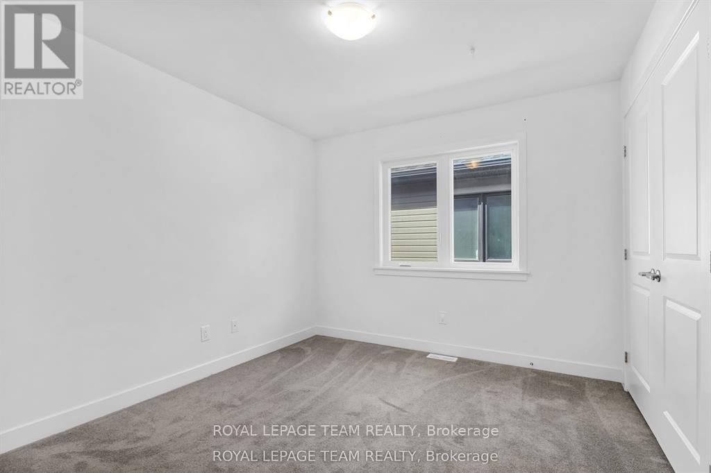 76 BIG DIPPER STREET Image 27